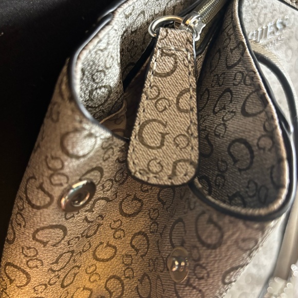Guess Gray Tote Bag/Purse - Picture 6 of 9